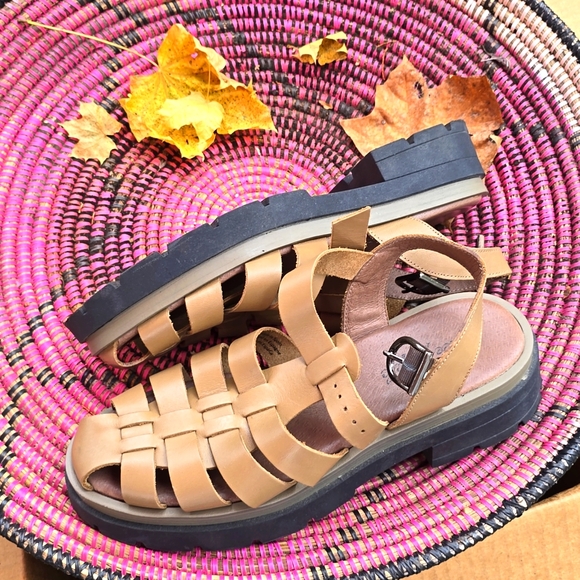 Free People Delaney Fisherman Platform Sandals LEATHER Dark Sand sz 40 EU / 10 - Picture 2 of 8
